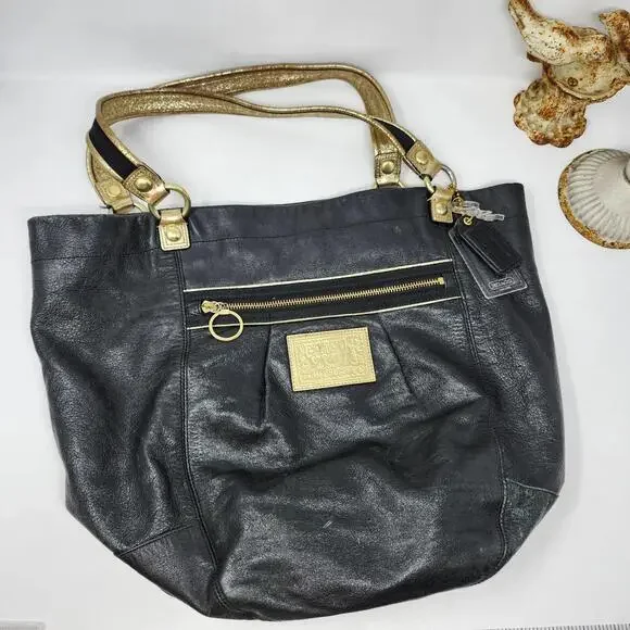 Coach Poppy Vintage Leather Bag Shoulder Bag Purse Handbag Purple Lining